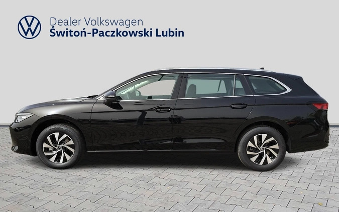 Volkswagen Passat cena 193200 przebieg: 7, rok produkcji 2024 z Płońsk małe 92